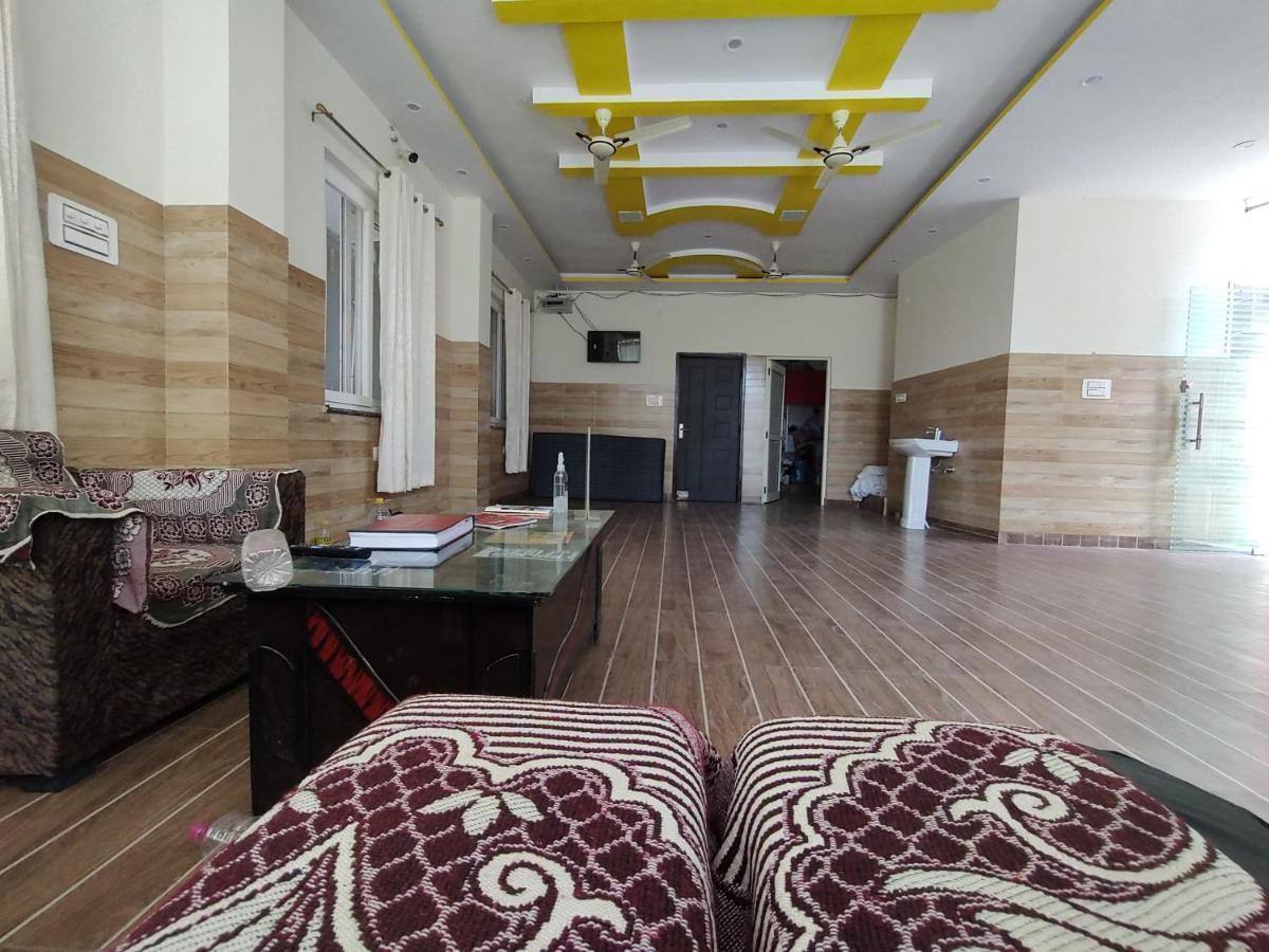 Hotel Aman Rishikesh Bagian luar foto