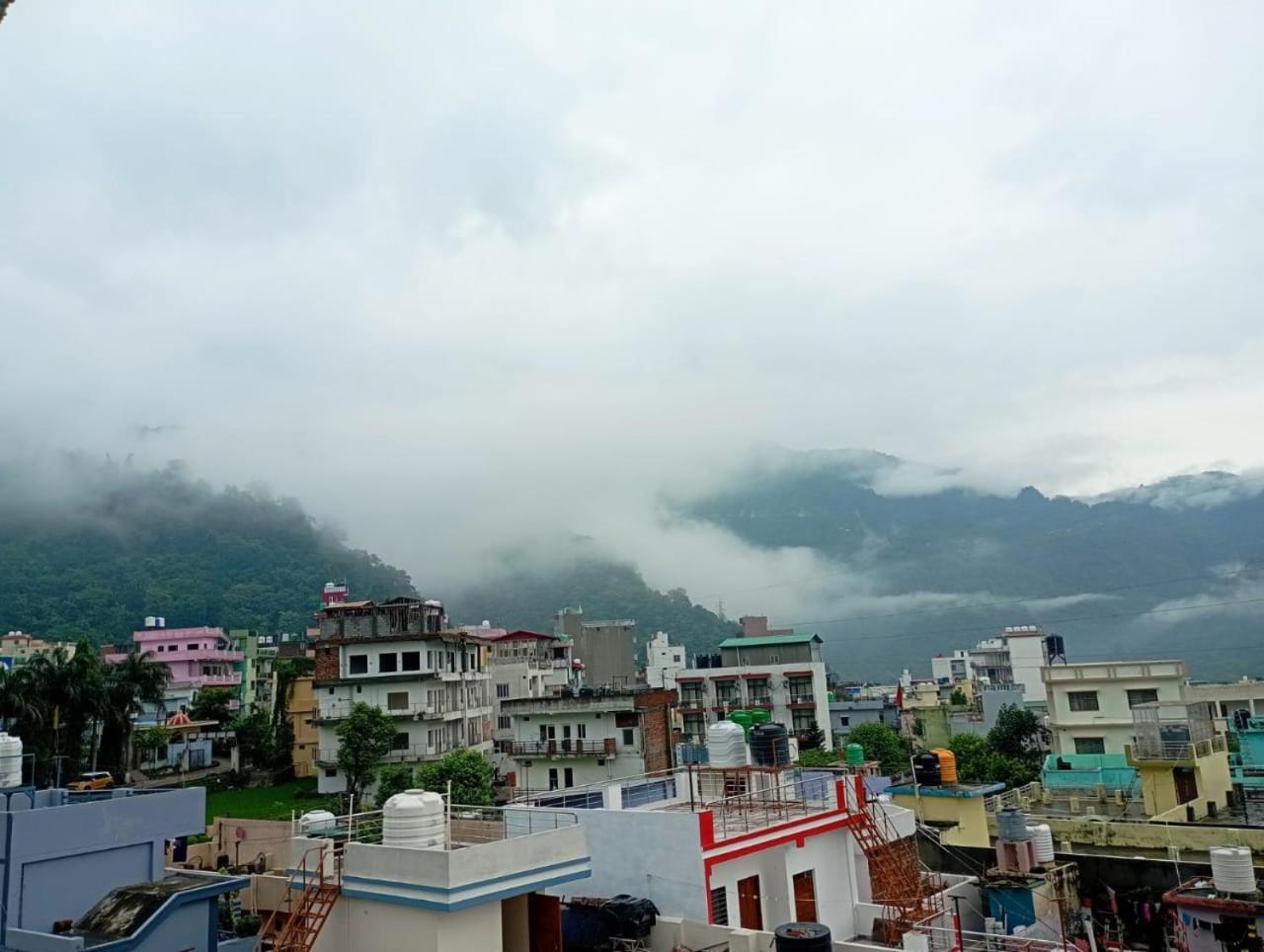 Hotel Aman Rishikesh Bagian luar foto